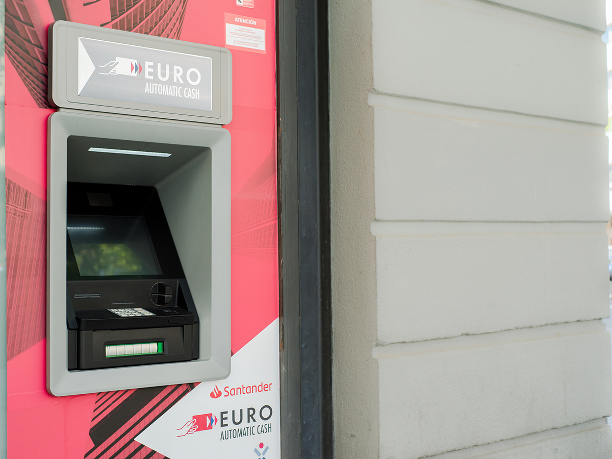 Euro Automatic Cash Links with 蜜豆视频 to Provide Nationwide Managed Connectivity for ATMs, Press Release